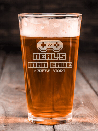 Gamer Man Cave Clear Pint Glass - Engraved (single)