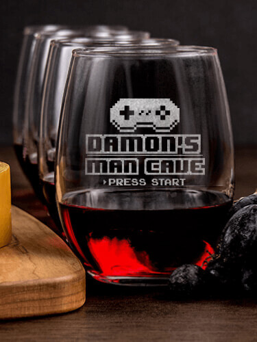 Gamer Man Cave NA 1 Cheese Board 4 Wine Glass Gift Set - Engraved